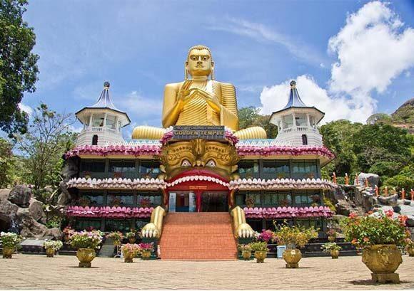 Dambulla Cave Temple